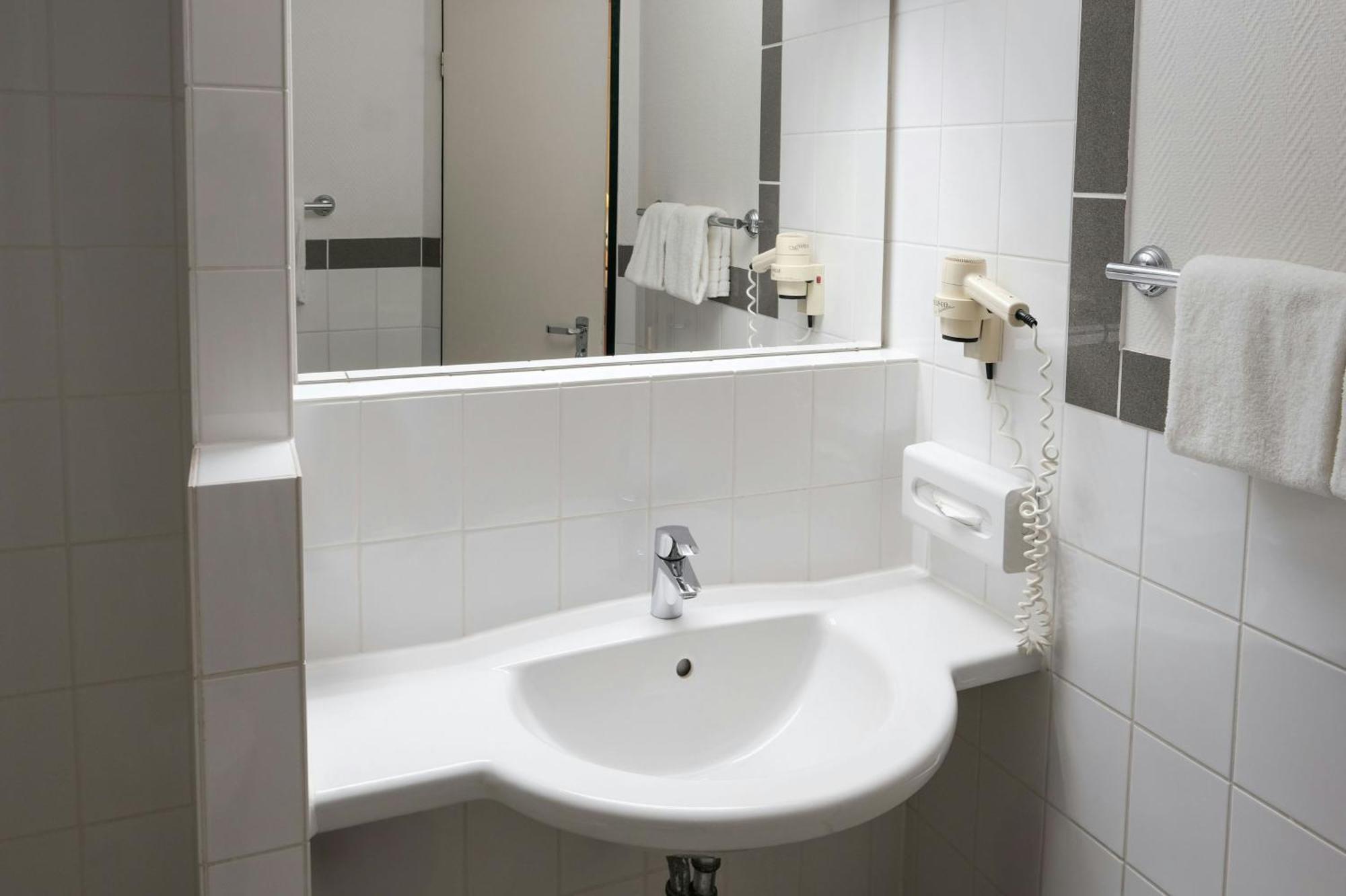 Four Essen City Centre Екстер'єр фото