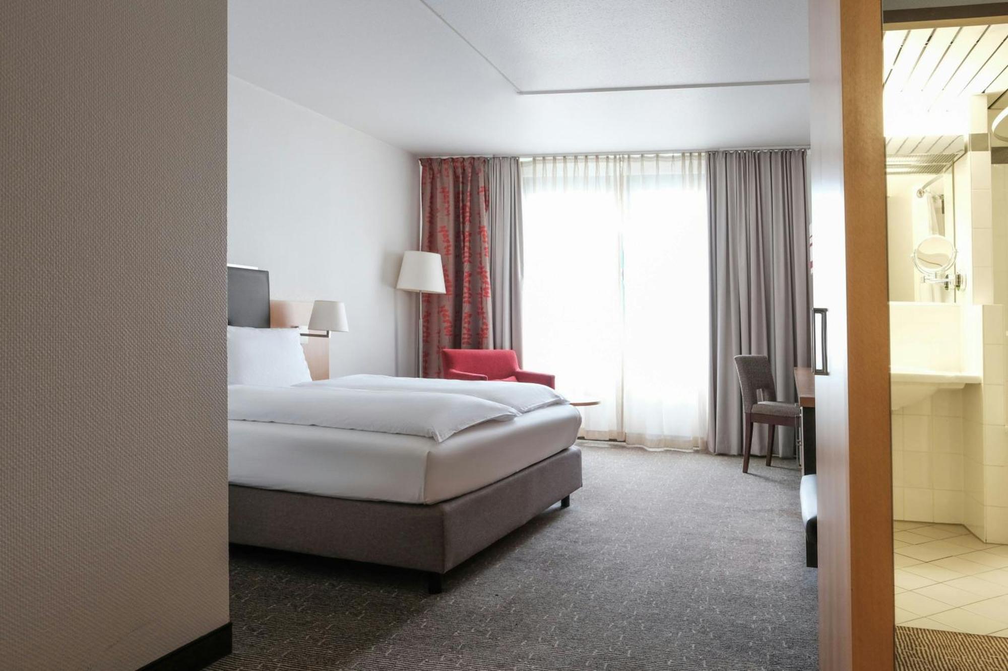Four Essen City Centre Екстер'єр фото