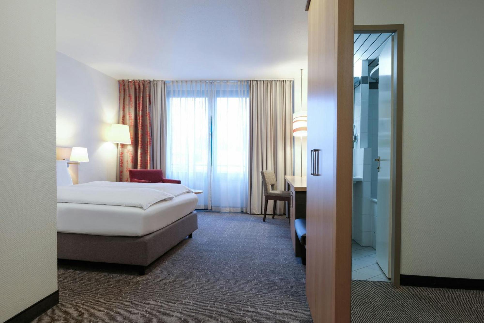 Four Essen City Centre Екстер'єр фото