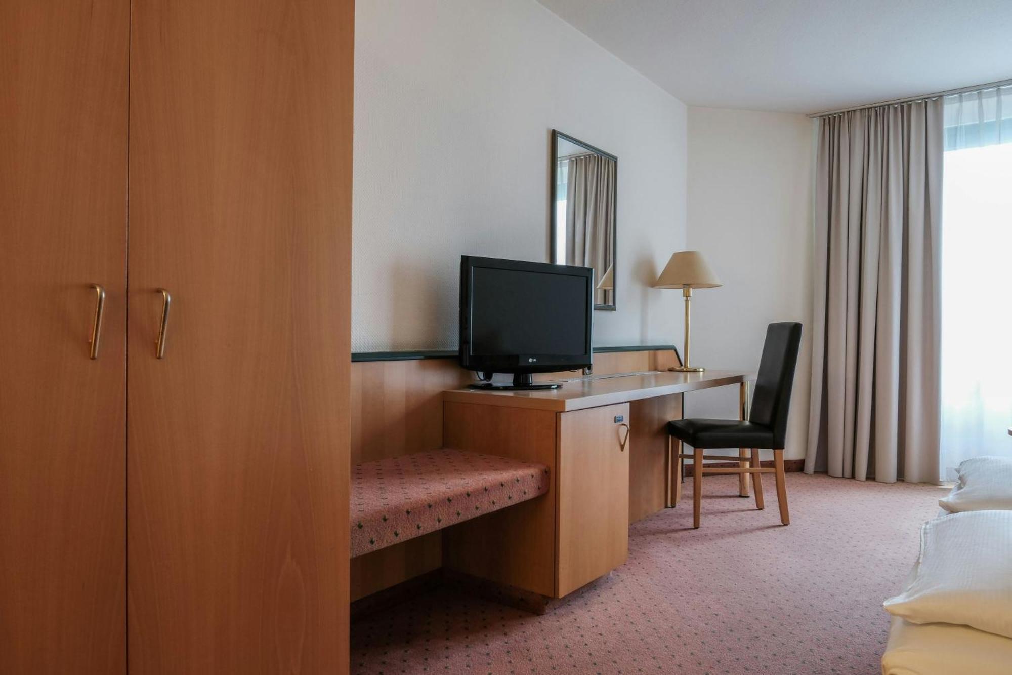 Four Essen City Centre Екстер'єр фото