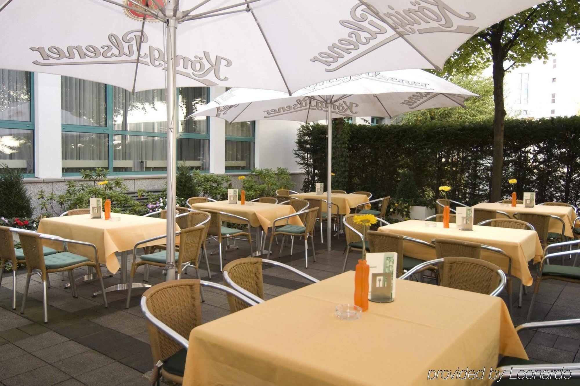 Four Essen City Centre Екстер'єр фото